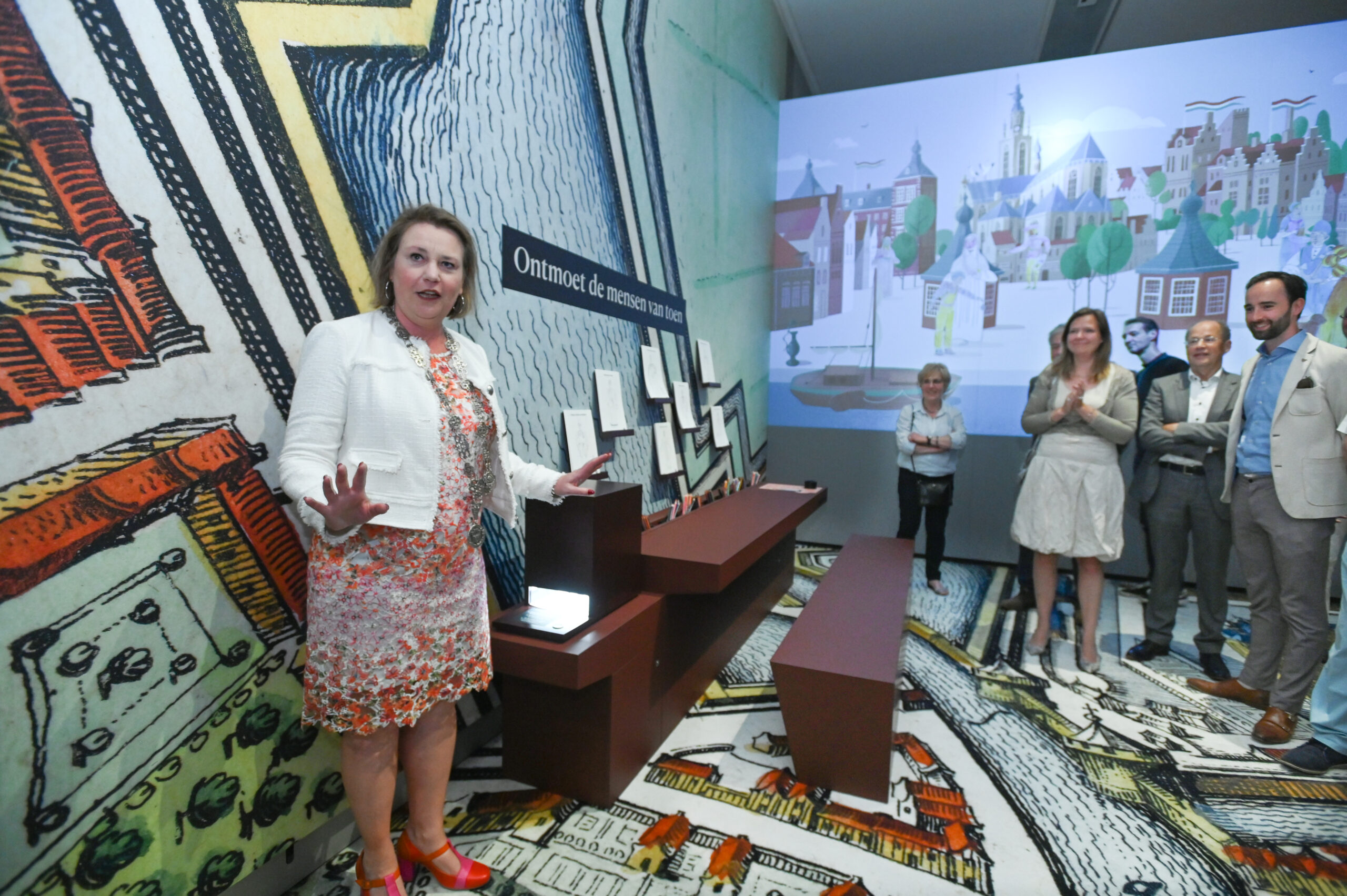 Nederland, 09 juni 2023
Opening Stedelijk Museum Breda
In het Chassetheater en het Museum in Breda.
Sfeerbeelden bij de opening
Marieke de Nobel Wethouder doet de openingshandeling van het museum
  foto:  Peter Hilz